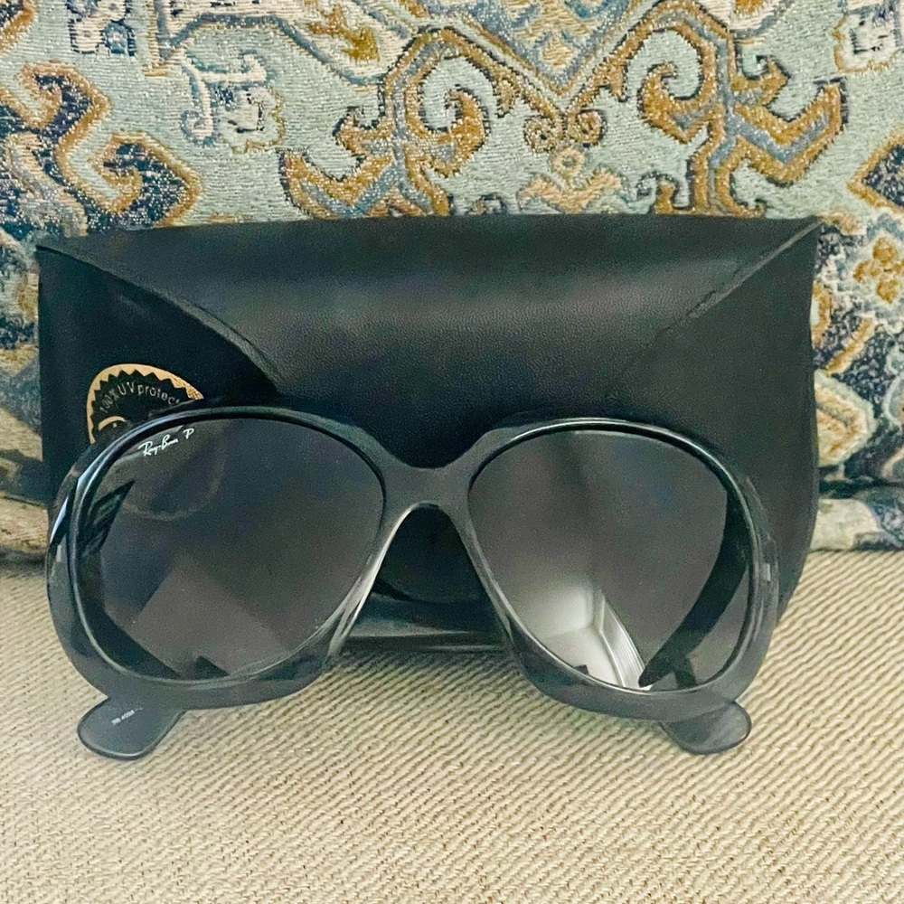 Ray-Ban Sun glasses